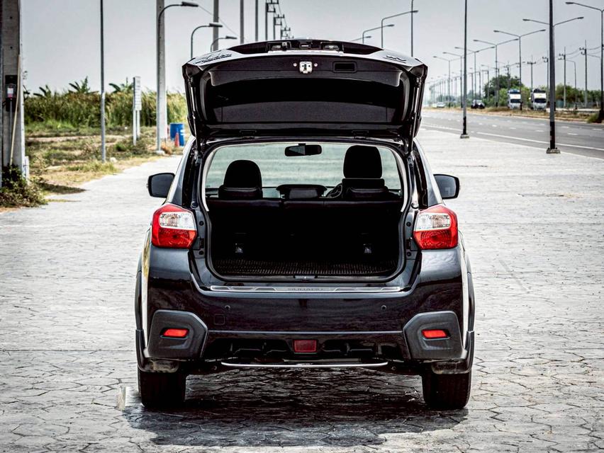 Subaru Xv 2.0i AWD สีดำ ปี 2015 มือเดียวป้ายแดง