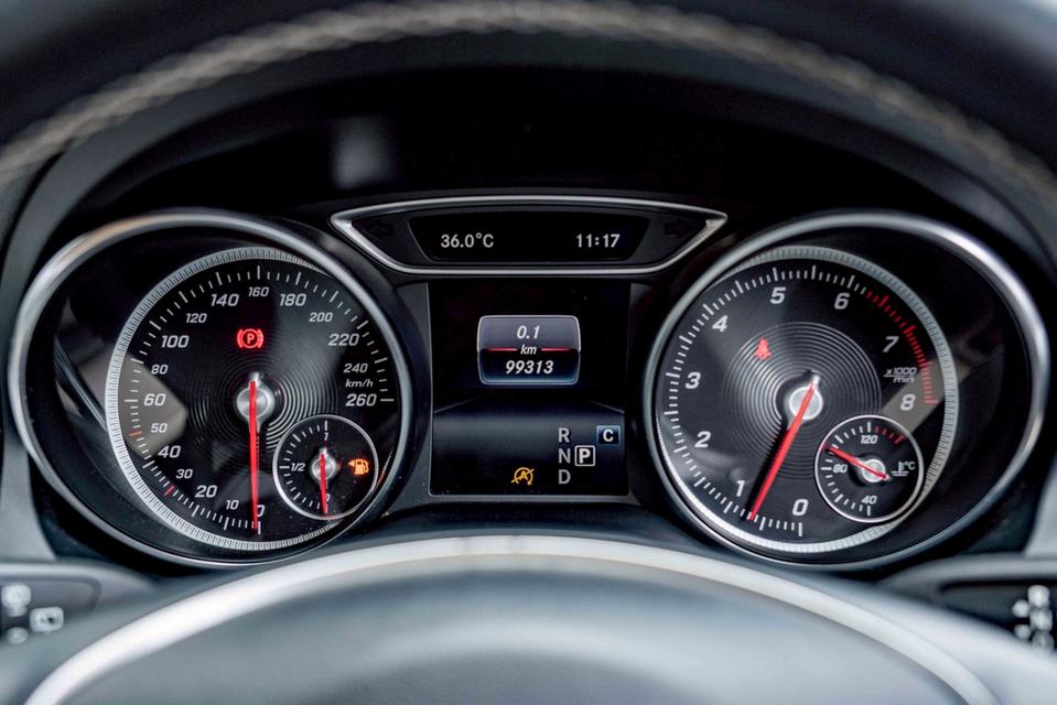 รหัสรถ NP7165 BENZ GLA200 1.6 URBAN 2021 13