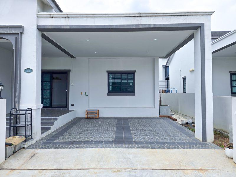 ขาย บ้านเดี่ยวชั้นเดียว มบ. เดอะ มิลตัน ปลวกแดง-มาบยางพร 50ตรว. บ้านสวย เพื่อนบ้านดี ฟรีของแถมในบ้านหลายรายการ 2