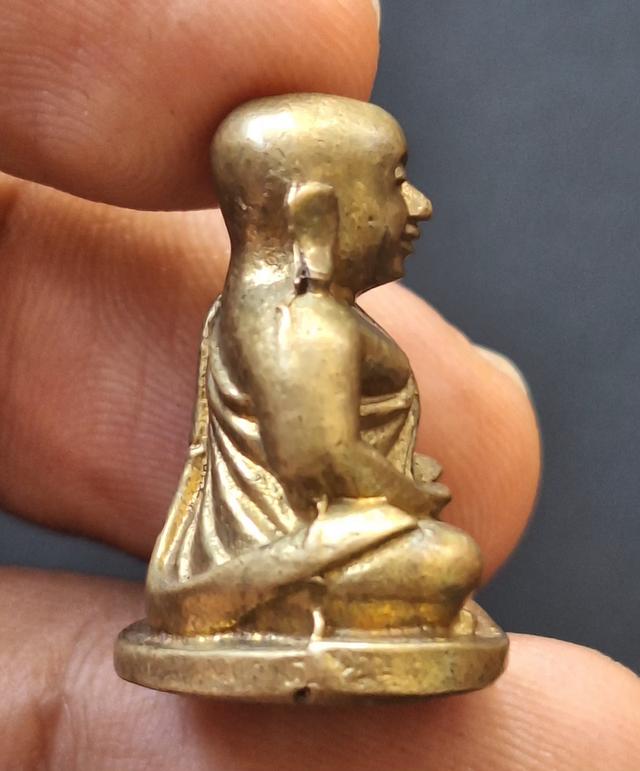 หลวงพ่อเงิน วัดท้ายน้ำ รูปที่ 3