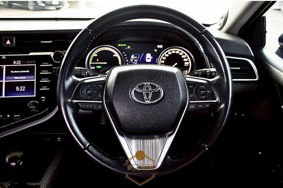 รถยนต์ Toyota camry 9