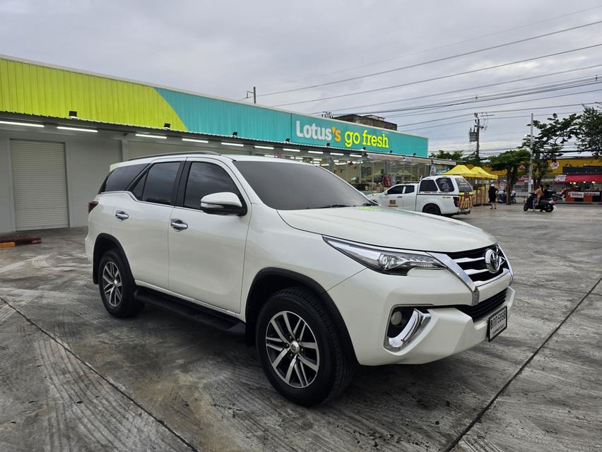 รถ Fortuner 2.8 2WD ปี2015