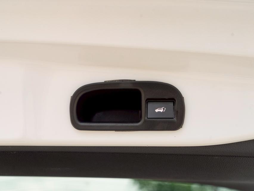 รหัสรถ 12AT9702 Mitsubishi Xpander 1.5 Cross | ปี : 2023 18