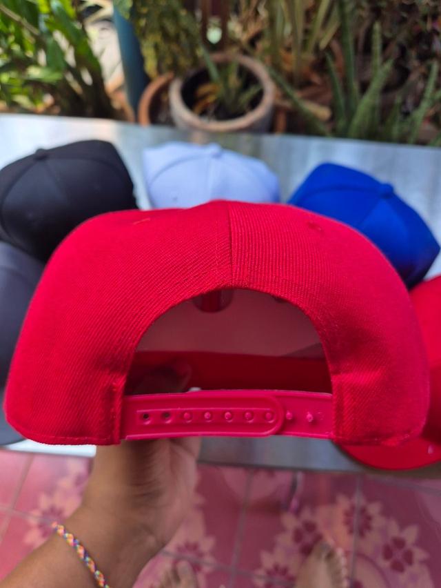 หมวกฮิบ หมวกแก๊ปสีพื้น Snapback Cap ทรง Hip Hop 3