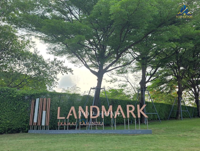 ขายด่วน  ทาวนฺโฮม 3 ชั้น  HI - END Style Modern หมู่บ้าน LANDMARK เอกมัย-รามอินทรา 1