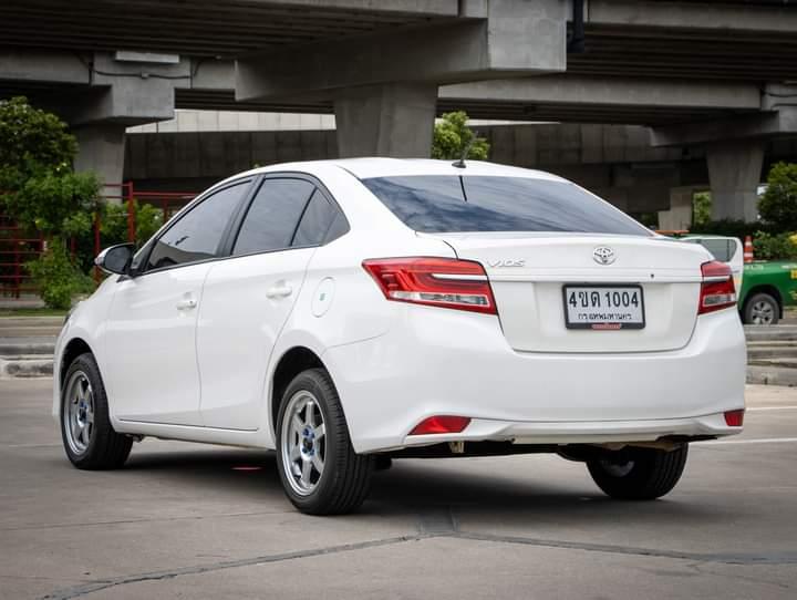 TOYOTA VIOS 1.5 J เกียร์ออโต้ ปี 2018 4