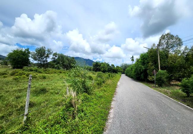 ขายที่ดิน เขายายดา ทางหลวงชนบท ถนนสุขุมวิท ตำบลตะพง อำเภอเมือง ระยอง 3