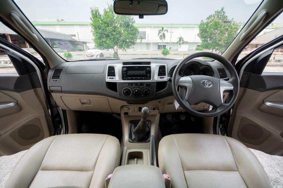 Toyota Vigo 2.5E Double Cab Preruner ปี 2013 6