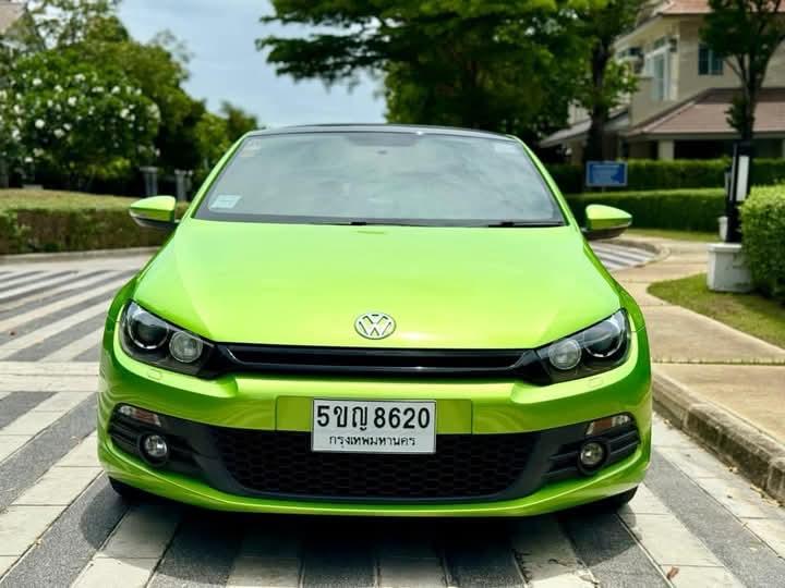 Volkswagen Scirocco สีเขียว 4