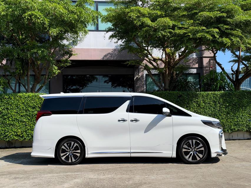 2022 TOYOTA ALPHARD 2.5 SC PACKAGE รถสวยสภาพสมบูรณ์พร้อมใช้งาน รถวิ่งน้อยเพียง 43,000 กม ยางใหม่พึ่งเปลี่ยนครับ รถ รูปที่ 2