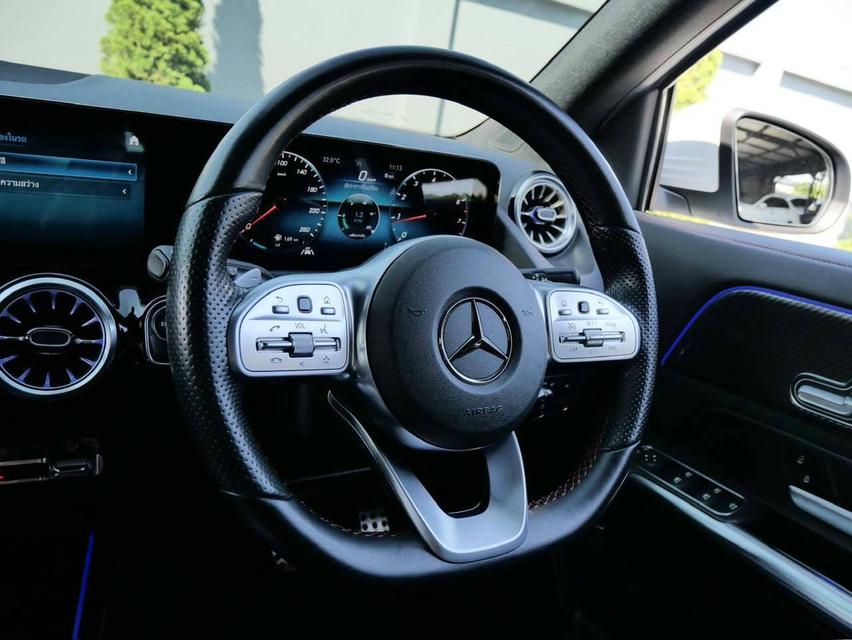 2022 Benz GLA200 AMG 11