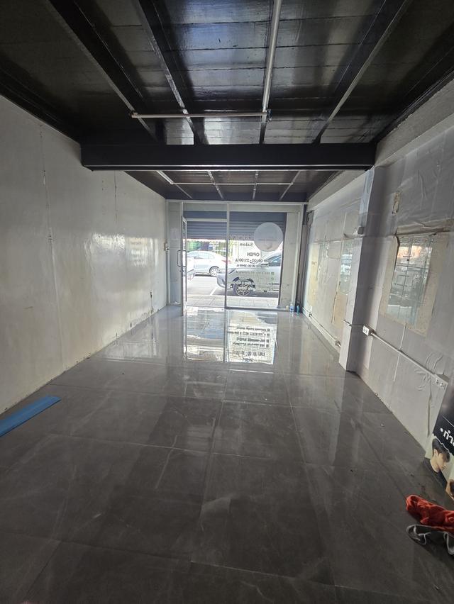 ตึกพาณิชย์ 2 ชั้น 9ตรว. 3