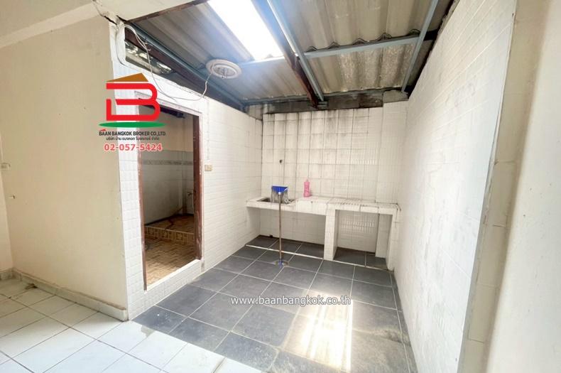  ทาวน์เฮาส์ หมู่บ้าน ฟายโฮม 3 ซอยรามอินทรา 58 แยก 6 เนื้อที่ 20 ตรว. ถนนรามอินทรา แขวงคลองกุ่ม เขตบางกะปิ กรุงเทพฯ 5