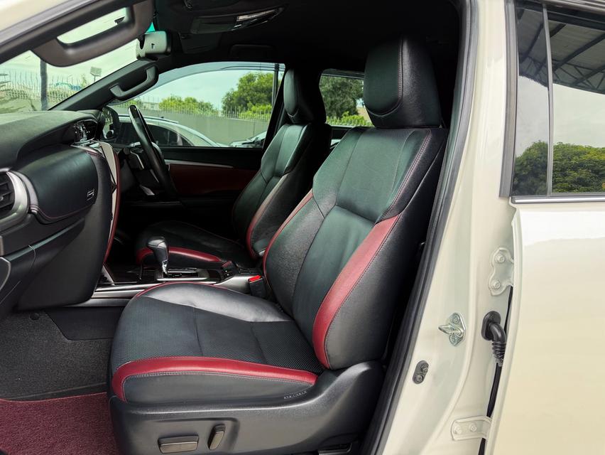 ð Toyota Fortuner Legender 2.4 4WD āļāļĩ 2023 āļŠāļĩāļāļēāļ§ āļĢāļļāđāļāļāđāļāļ āļŦāļĨāļąāļāļāļēāļāļģ āļāļāļāļāļąāđāļāđāļāđāļĄ āđāļāđāļāļēāļ 40,xxx āļāļĄ. āļāļĢāļ°āļ§āļąāļāļīāļāļĢāļ āđāļāđāļēāļāļāļāđāļāļĩāļĒāļ§ āļĢāļđāļāļāļĩāđ 13