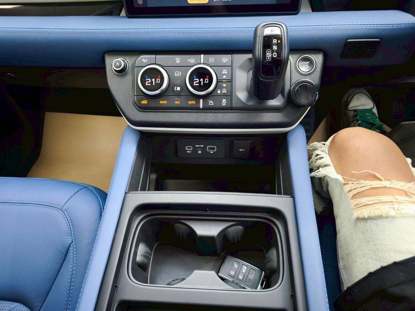 รหัสรถ KPV2329 2023( ยังไม่จดทะเบียน ) LANDROVER RANGE ROVER 2.0 P400e Chelsea Truck Edition 7