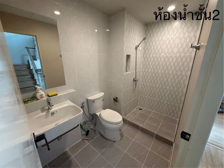 ให้เช่า/ขายทาวน์โฮม 3 ชั้น บ้านกลางเมือง ศรีนครินทร์-อ่อนนุช เขตประเวศ โทร 0899219224 4