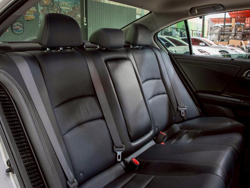 HONDA ACCORD 2.0 Hybrid TECH i-VTEC ปี 2016 12