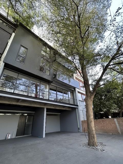 ให้เช่าโฮมออฟฟิศ 3.5 ชั้น 300 ตรม. รีโนเวทใหม่ รัชดา 32, ลาดพร้าว 35 พื้นที่โปร่ง ต้นไม้ร่มรื่น ไฟ 3 เฟส พร้อมที่ชาร์จรถ 1