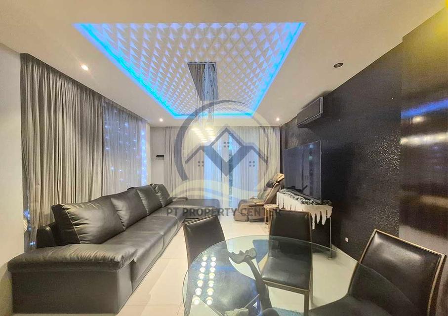 โครงการรัชดานิเวศน์ ซอยประชาราษฎร์บำเพ็ญ 24 ถนนรัชดาภิเษก บ้านเดี่ยว 2 ชั้น สร้างเองสไตล์โมเดริน์ พร้อมสระว่ายน้ำส่วนตัว อยู่ใจกลางเมือง เดินทางง่าย ใ 11