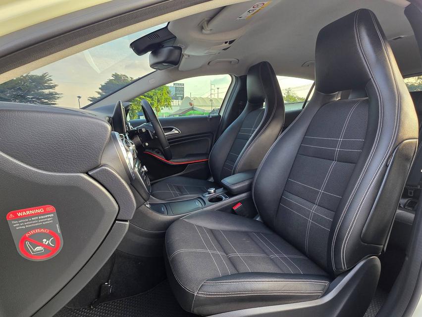 รหัสรถ NC9393 BENZ GLA200 Urban (W156) 2015 18
