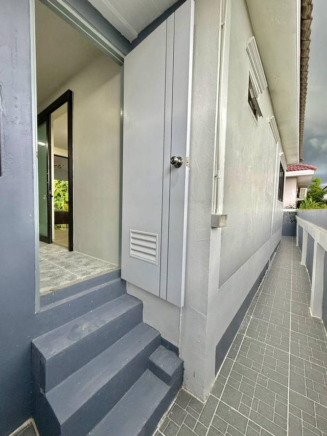 หมู่บ้านพบทอง ซอยวัดลาดปลาดุก บ้านเดี่ยวชั้นเดียว หลังมุมถนนเมน ตกแต่งใหม่พร้อมอยู่ 19