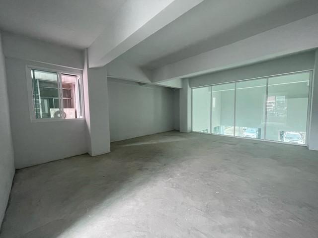 PB5495 ให้เช่าอาคารสำนักงาน 7ชั้น โครงการพงษ์ศิริชัย คอมเพล็กซ์ ซอยบรมราชชนนี 15 ติดกับเซ็นทรัลปิ่นเกล้า 6