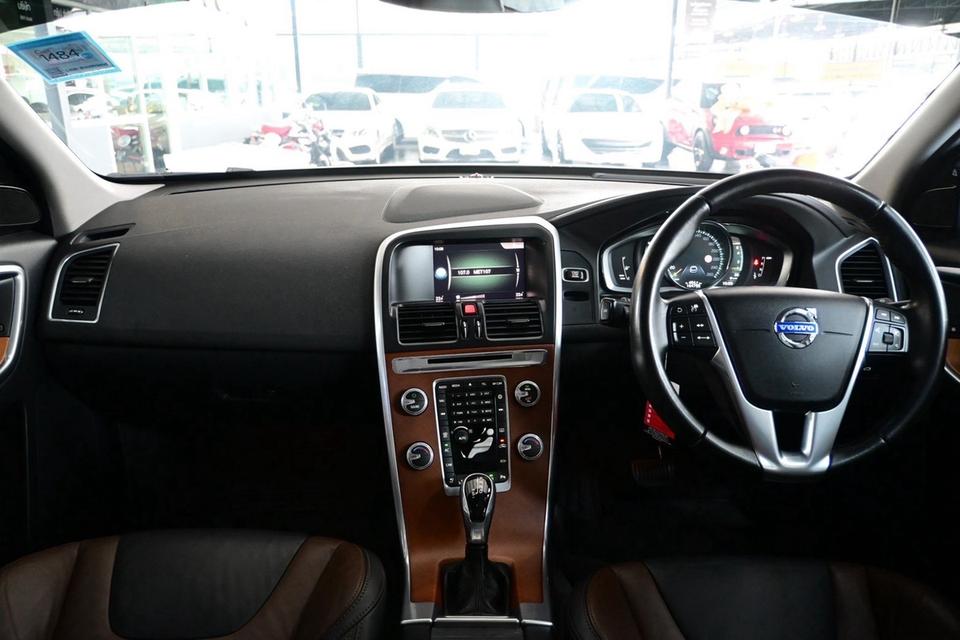 (แจ้งรหัสรถ JRS4136) 🚘 VOLVO XC60 T5 2016 รูปที่ 19