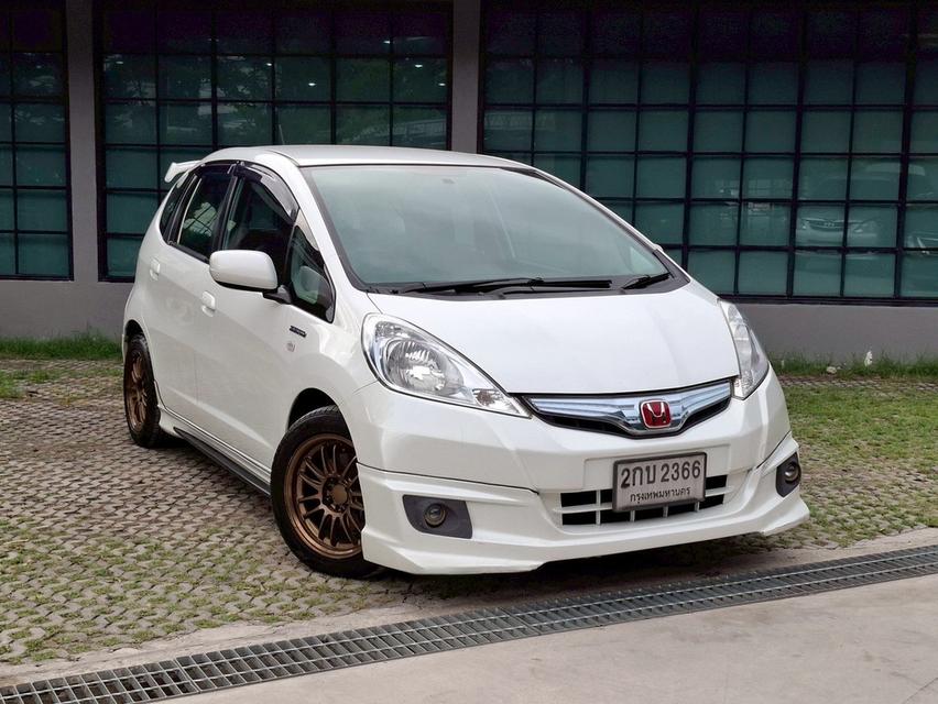 รหัสรถ KN2366 HONDA JAZZ 1.3 HYBRID ปี 2013