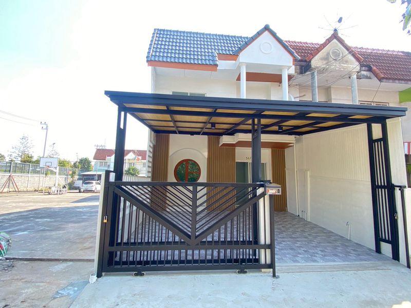 ขายทาวน์เฮ้าส์ สูง 2 ชั้น หลังมุม เนื้อที่ 24 ตารางวา หมู่บ้านร่วมสุข 2 ซ.5 ถนนรามคำแหง 96 แขวงสะพานสูง เขตสะพานสูง กรุงเทพมหานคร 2