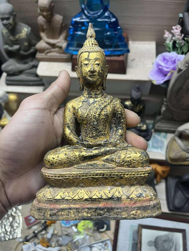 พระบูชารัตนะ 4.5นิ้ว ยุคต้นสวยเก่าได้อายุมีตำหนิซ่อมดินใต้ฐาน
