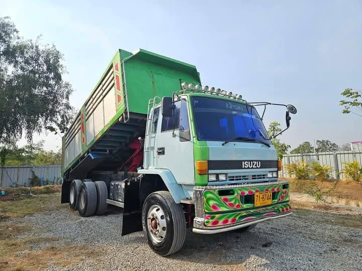 10 ล้อดัมพ์ ISUZU ROCKY 320 แรงม้า  3