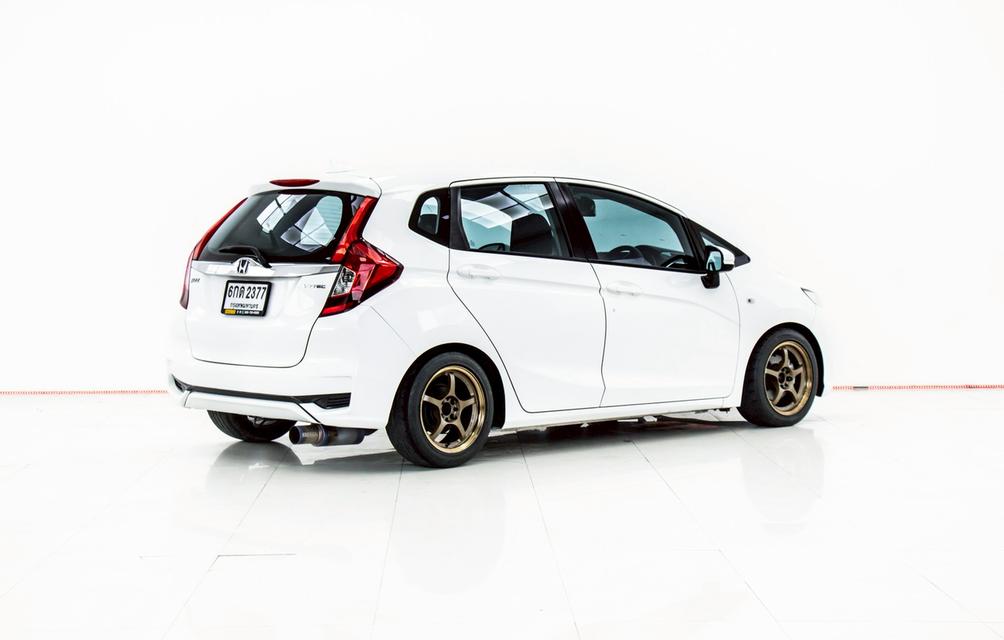 HONDA JAZZ GK 1.5 S เกียร์ธรรดา MT 2017  6