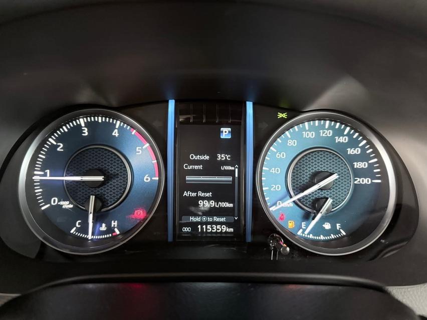 Toyota Fortuner 2.4Commander ปี22 รูปที่ 7