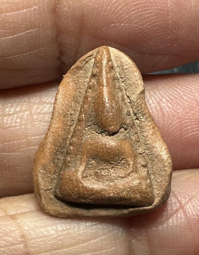 พระนางพิจิตร ข้างเม็ด