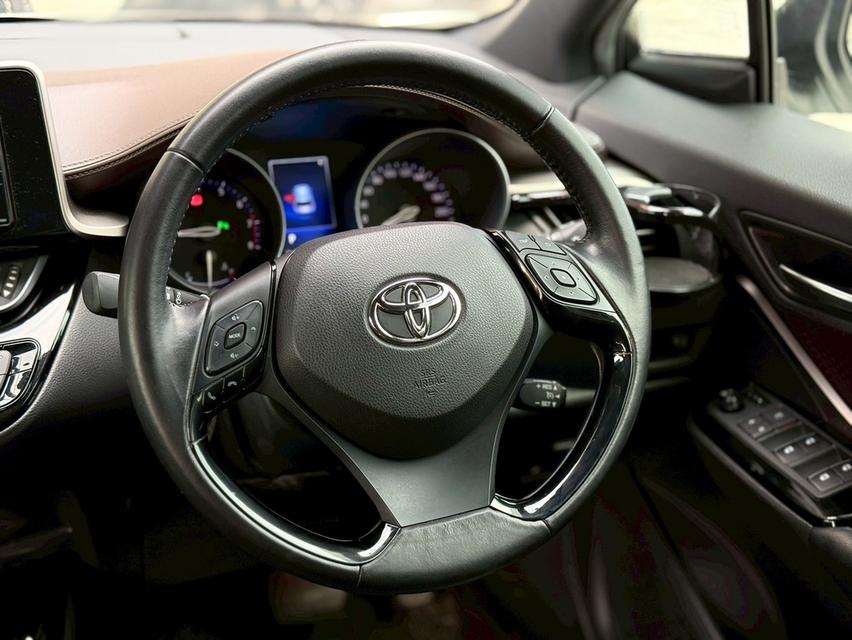 ปี 2018 TOYOTA CHR, 1.8 Mid คู่มือ/บุ๊คเซอร์วิสครบ