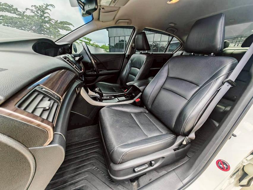 ขาย HONDA ACCORD 2.0 EL 2017 7
