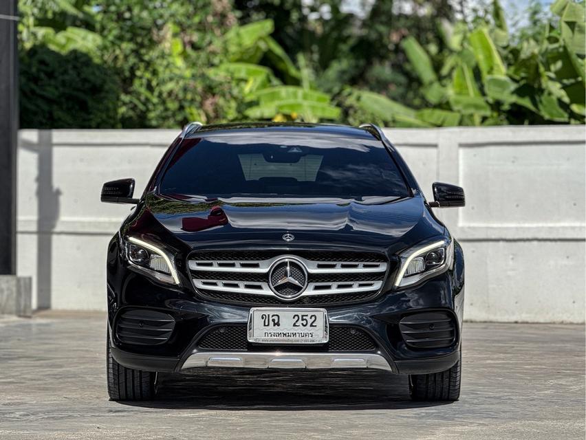 รหัสรถ WRT252 2019 BENZ GLA-CLASS, 250 AMG