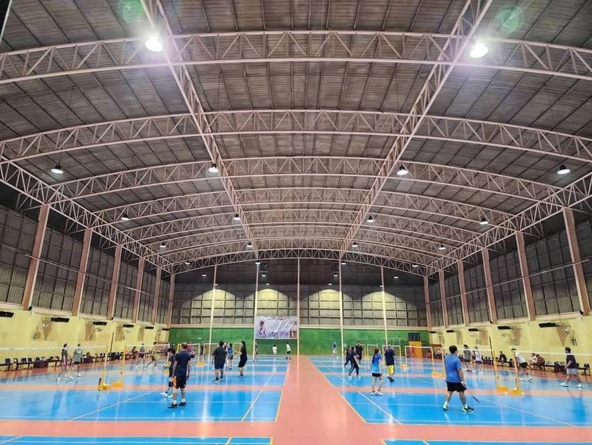 S.W.คอร์ท สนามแบดมินตัน คอร์ทติดแอร์ และพัดลม 7