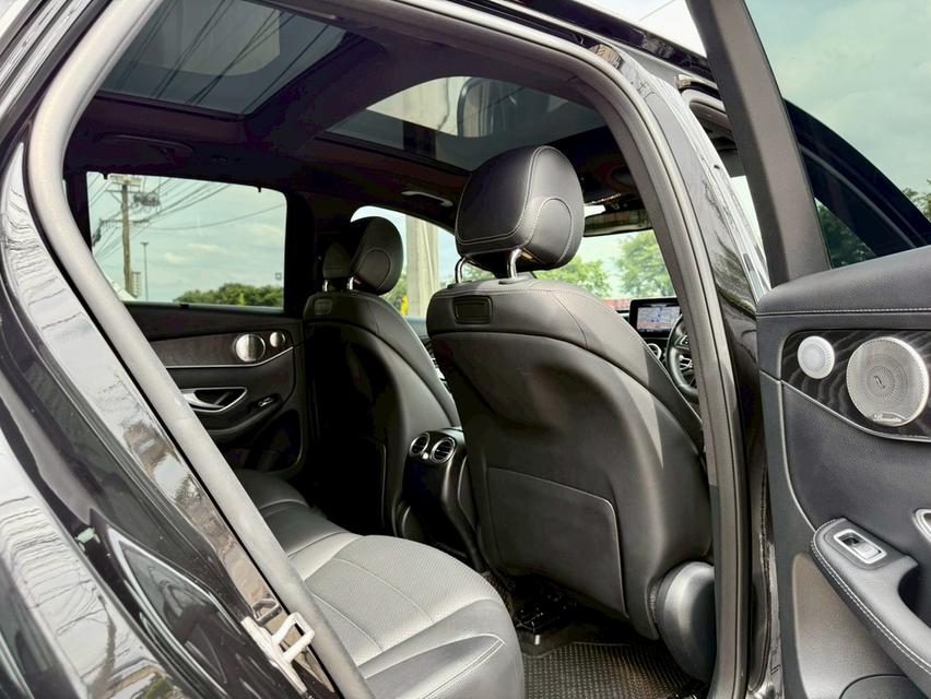 Benz Glc250d Amg 4Matic ปี18 11