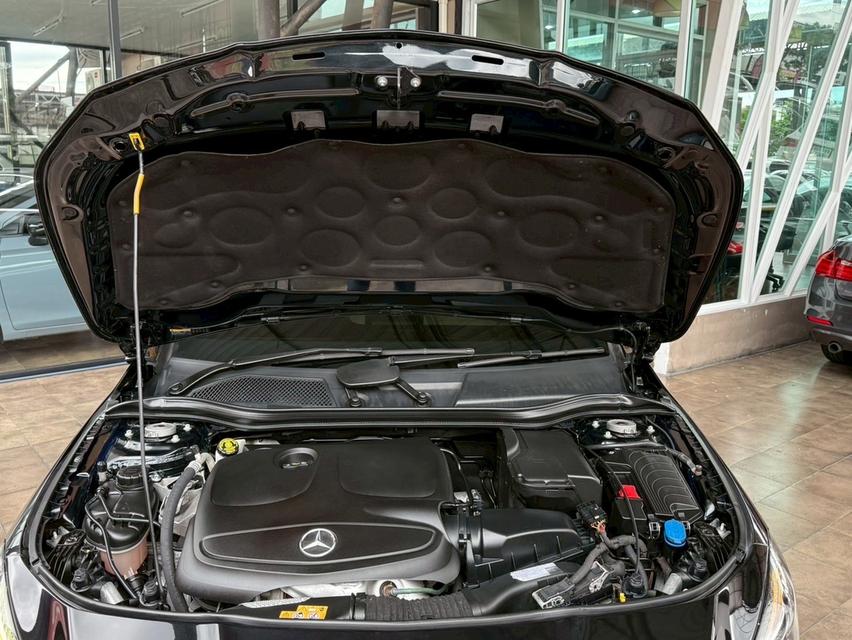 2017 MERCEDES BENZ CLA 200 7