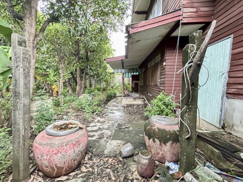 ที่ดิน พร้อมสิ่งปลูกสร้าง บ้านไม้ 2 ชั้น ซอย โพธิ์เรียง 3 จรัญสนิทวงศ์ 18 2