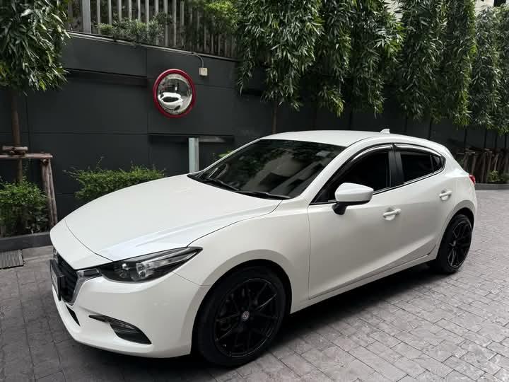 ปล่อยขาย Mazda 3 4