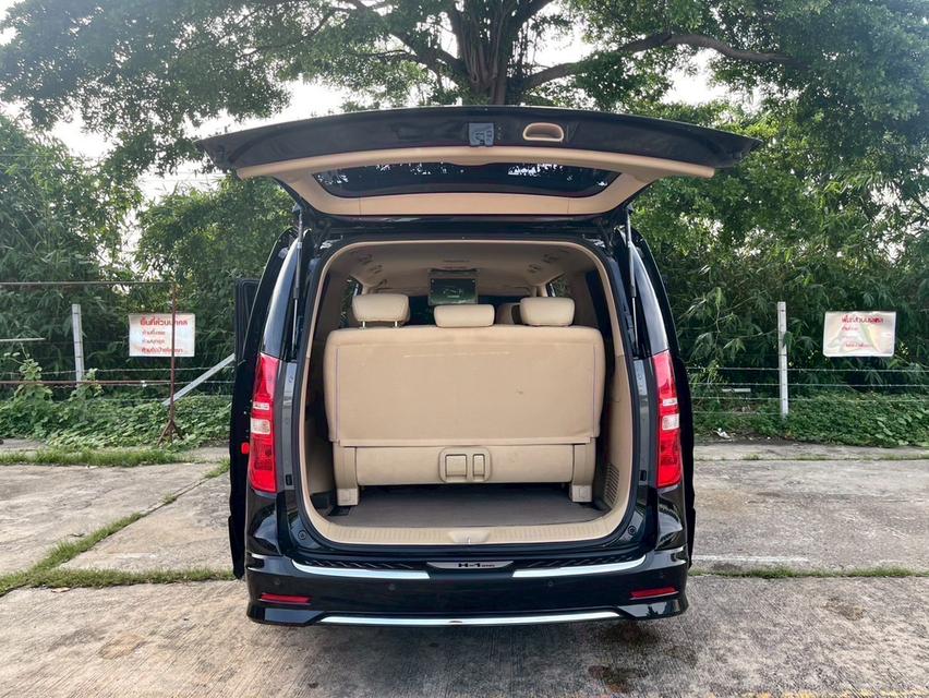รหัสรถ AP53 Hyundai H1 2.5 Elite Ns ดีเชล สีดำ ปี2022
