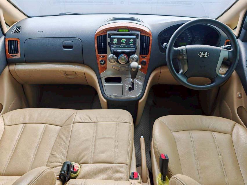 2014 HYUNDAI H-1 2.5 DELUXE 6