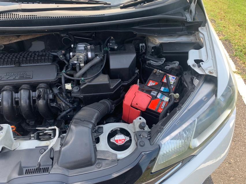 HONDA JAZZ 2015 1.5 i-VTEC SV AT ​​​​💓 เก๋งตัวรองท็อป 5 ประตู มือเดียว สภาพสวยตามรูป ออฟชั่นใช้งานได้ครบ พับเบาะราบได้ จุของได้เยอะ 19