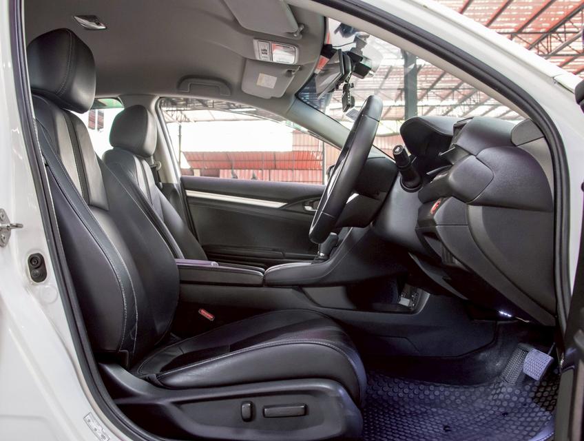 HONDA CIVIC FC 1.8 EL i-VTEC ปี2020 16