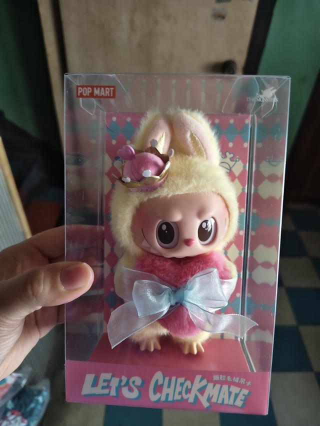 ตุ๊กตาลาบู้บู้สีเหลืองงานใหม่