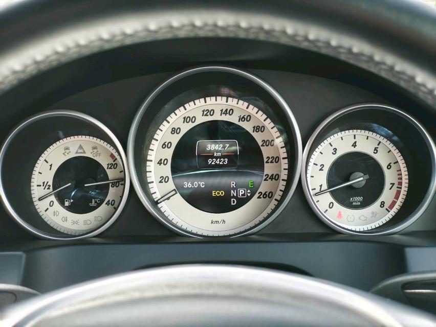 ขาย E200 คูเป้ AMG ปี 2014 สีดำ ราคา 795,000 บาท วิ่งเพียง 9 หมื่นโล มือแรก รูปที่ 6