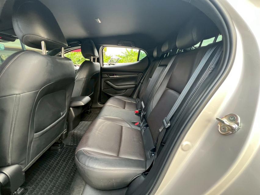 ปี 2022 MAZDA MAZDA3, 2.0 S SPORTSโฉม ปี19-ปัจจุบัน 5Dr สีนำ้ตาล 12