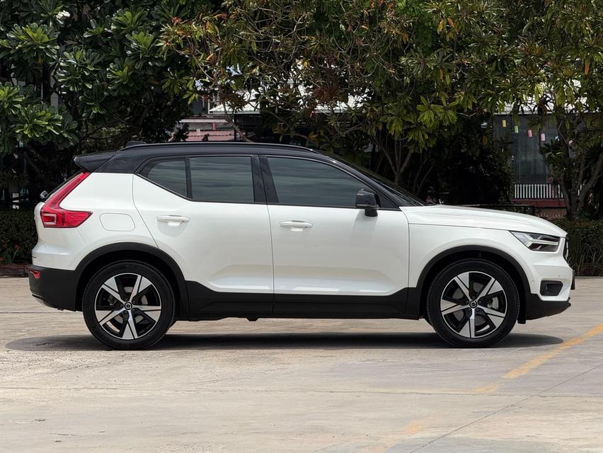 Volvo XC40 Recharge Plug-in Hybrid (ปี 2022) รูปที่ 8
